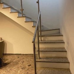 Barandas para escalera – a medida – Villa María – Albesiano Vidrios & Mamparas